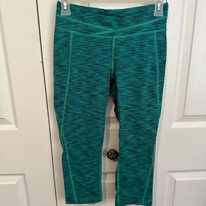 Lucy powermax Hatha Collection Capri Leggings